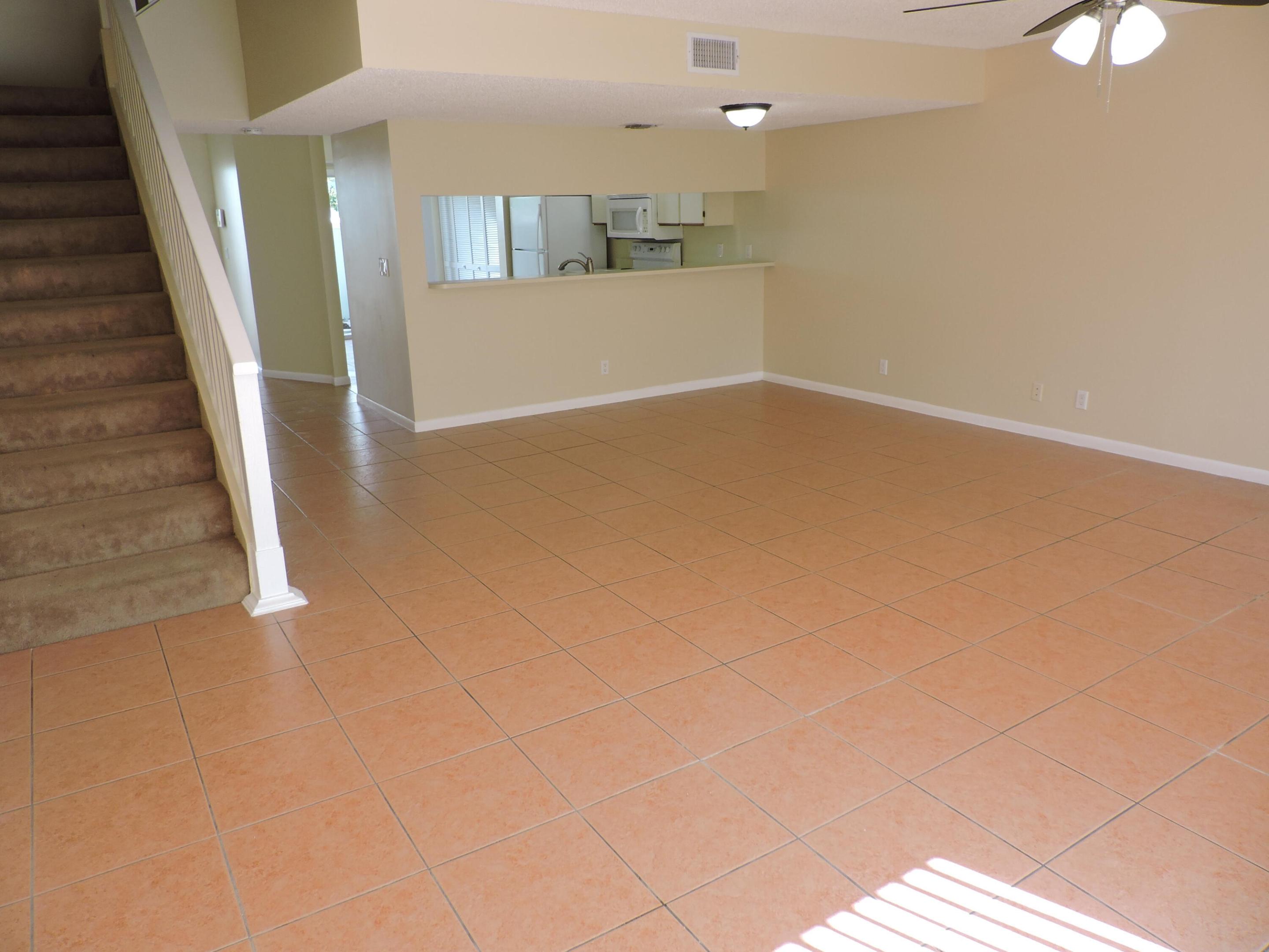 RIVERWALK 2 - Residential Lease