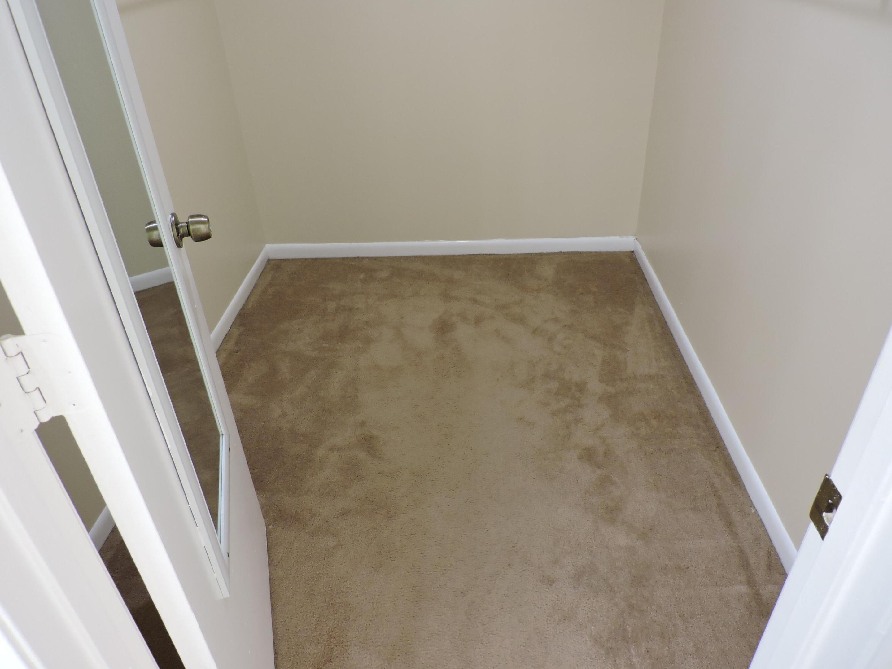 RIVERWALK 2 - Residential Lease