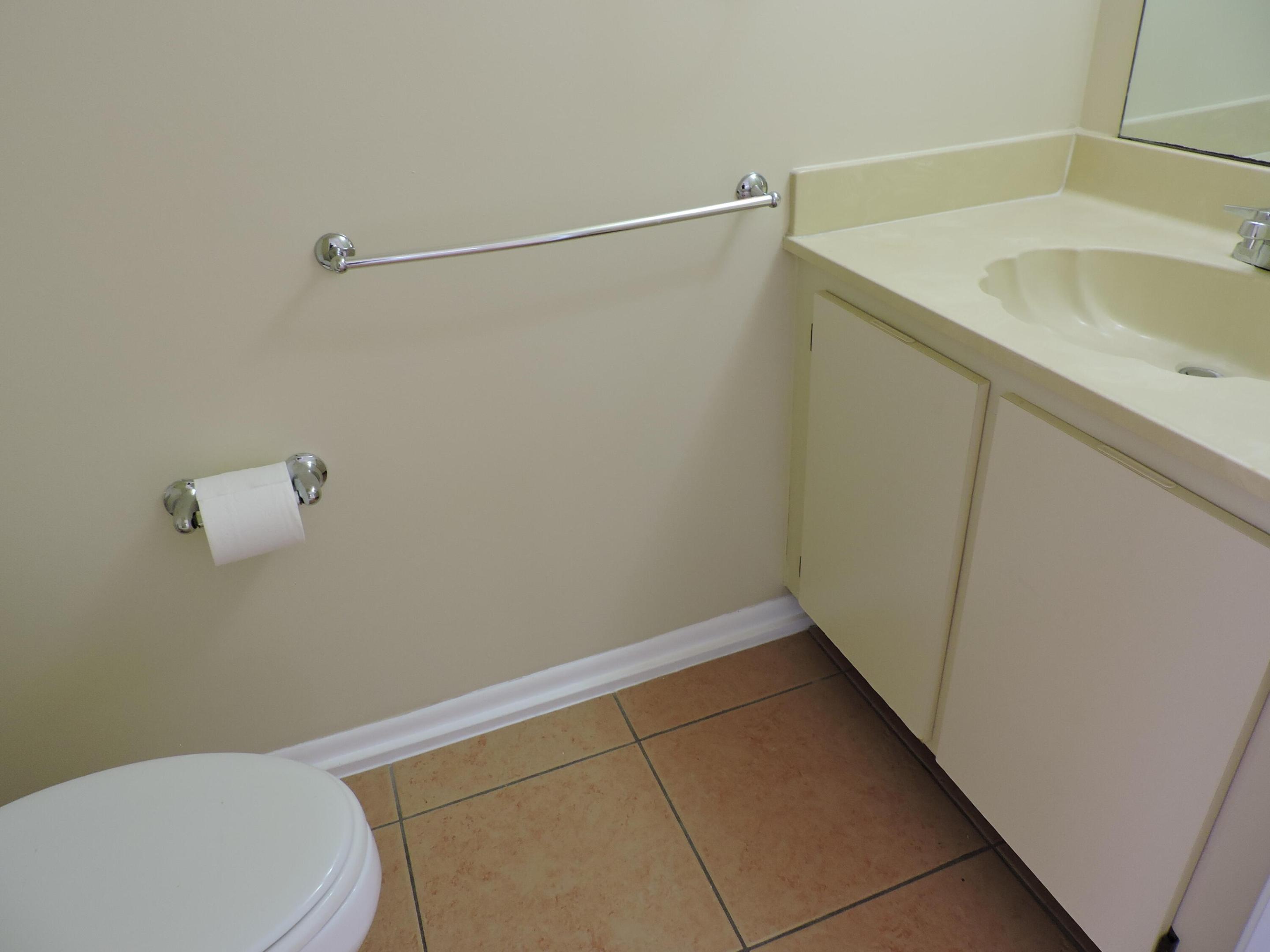 RIVERWALK 2 - Residential Lease