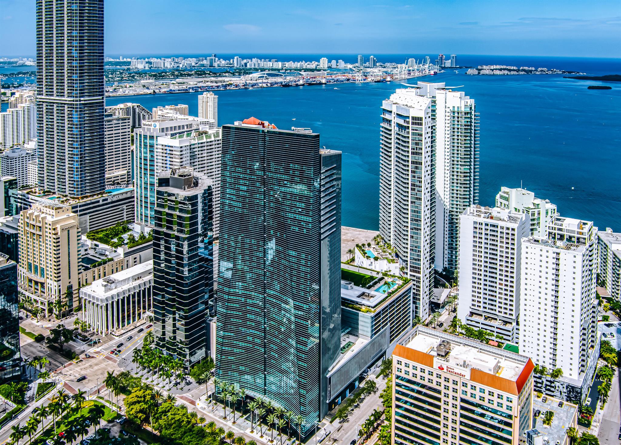 Sleek, stylish, and fully FURNISHED 1BD/1BA in the heart of Brickell's Financial District. This spacious residence features STAINLESS STEEL appliances, GRANITE countertops, rich wood cabinetry, and an open layout with seamless flow through the living areas. In unit washer and dryer. Located in the prestigious Hotel AKA Brickell, enjoy 5-star amenities including a resort-style pool & Sky Bar, state-of-the-art fitness center, Leaf Spa, and ADRIFT Mare--a restaurant and cocktail bar by Michelin-starred Chef David Myers. Hotel AKA also offers refined experiences like yacht charters, chauffeur services, daily luxury rentals, wedding and event planning, plus extensive meeting space. Steps to Brickell City Centre, Downtown, Bayside, and more.