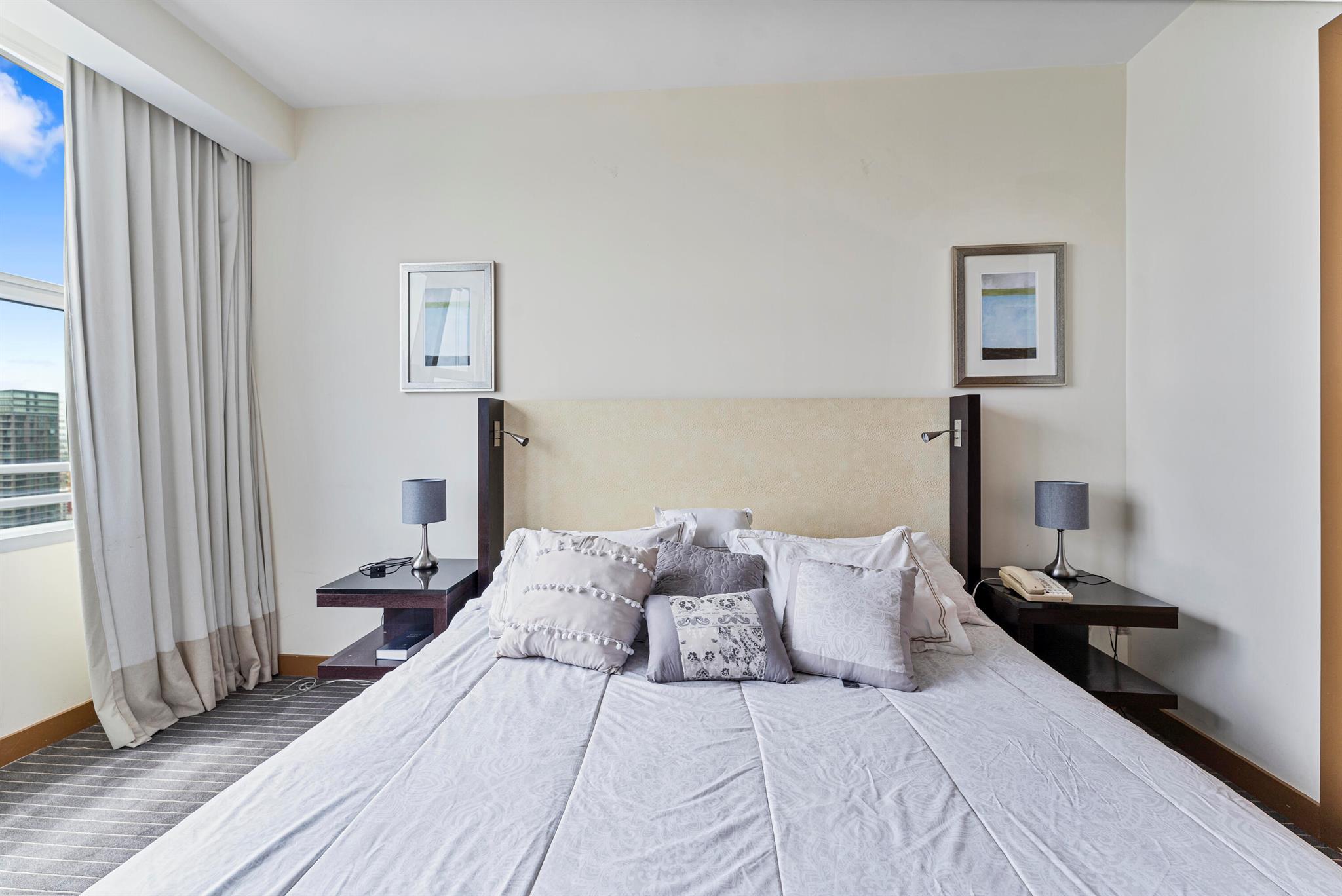 MAYFIELD CONDO - Residential
