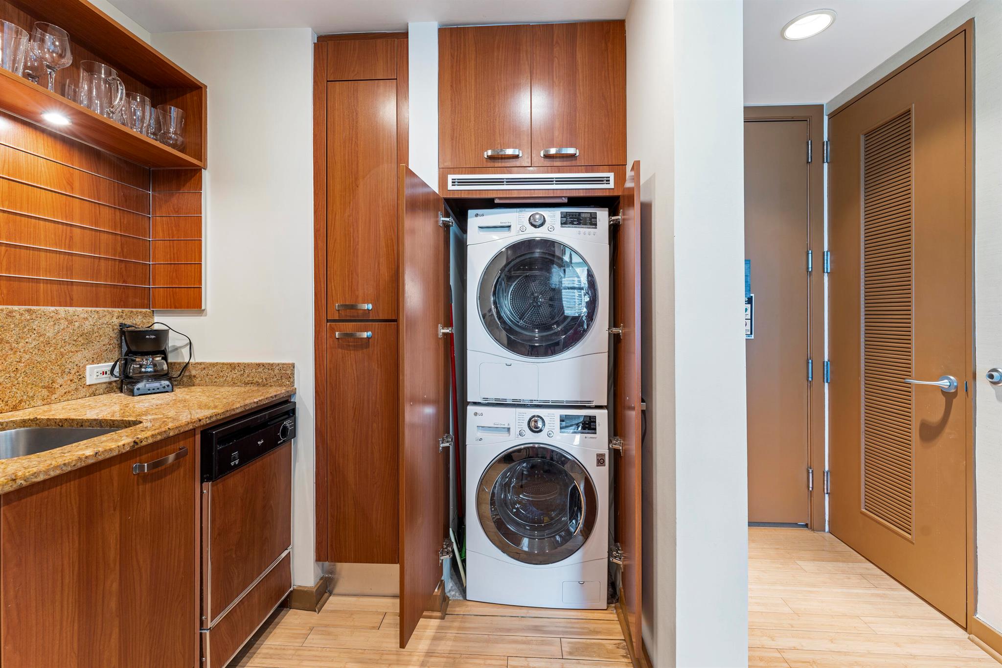 MAYFIELD CONDO - Residential