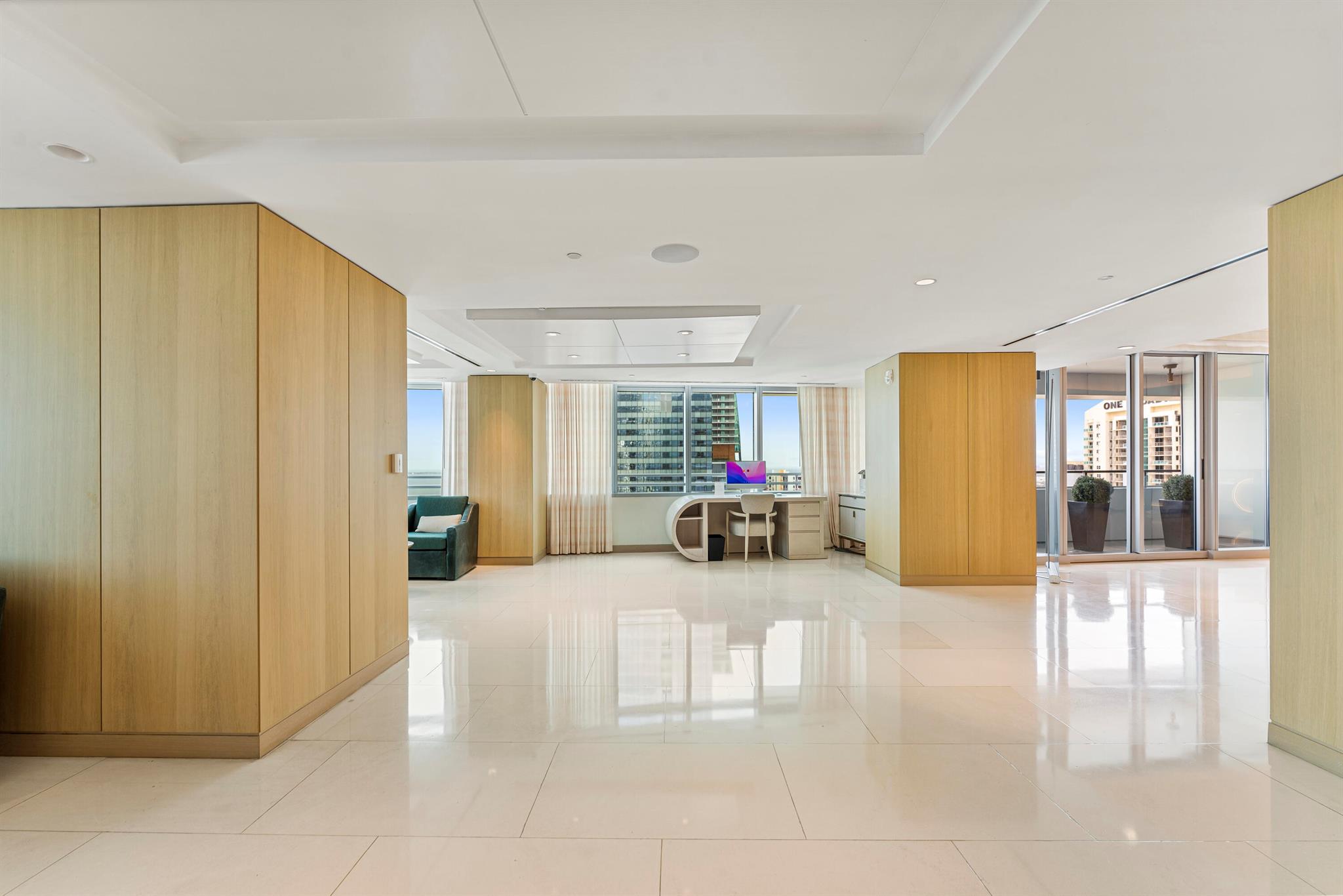 MAYFIELD CONDO - Residential