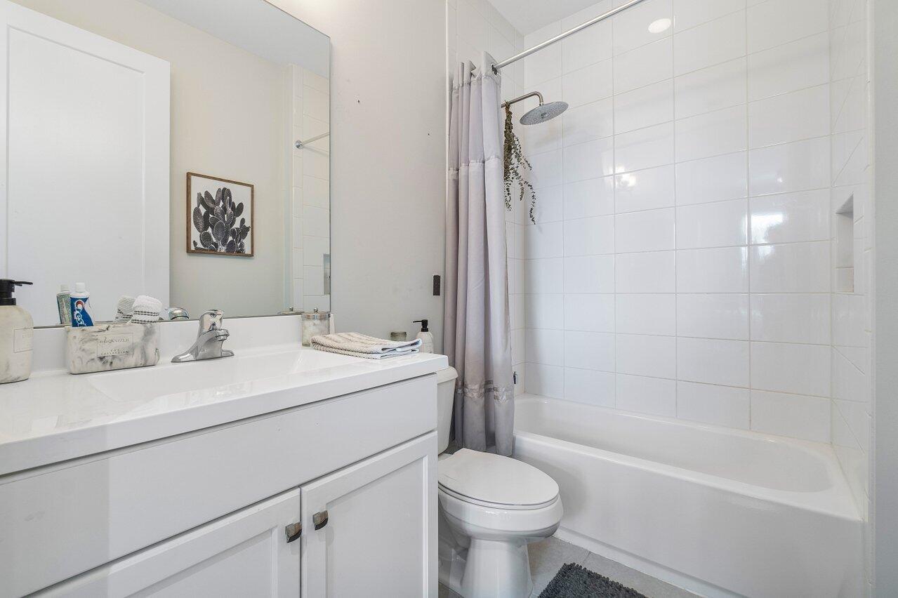 SUSSMAN AGR PUD NORTH PLA - Residential Lease