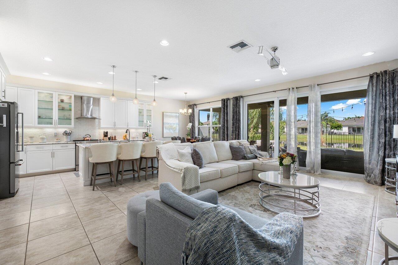 SUSSMAN AGR PUD NORTH PLA - Residential Lease