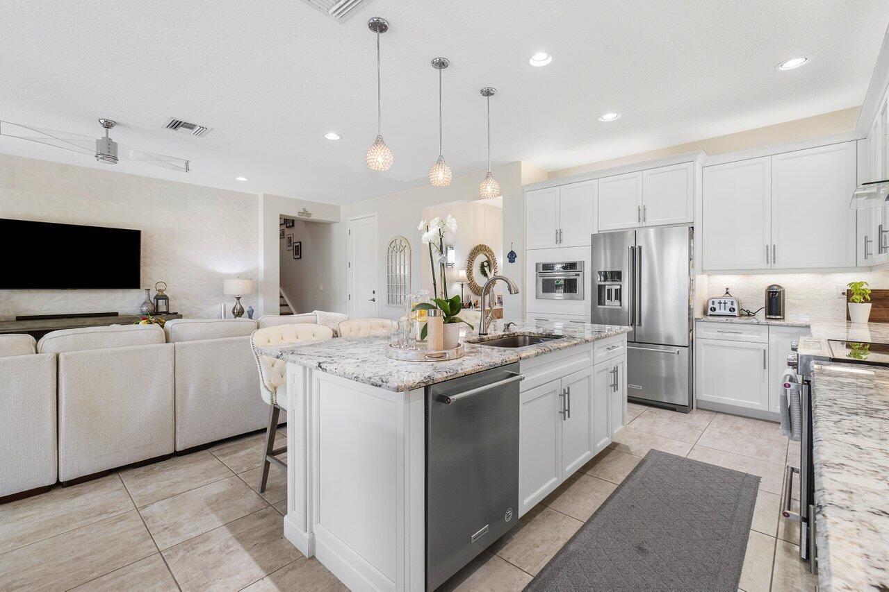 SUSSMAN AGR PUD NORTH PLA - Residential Lease