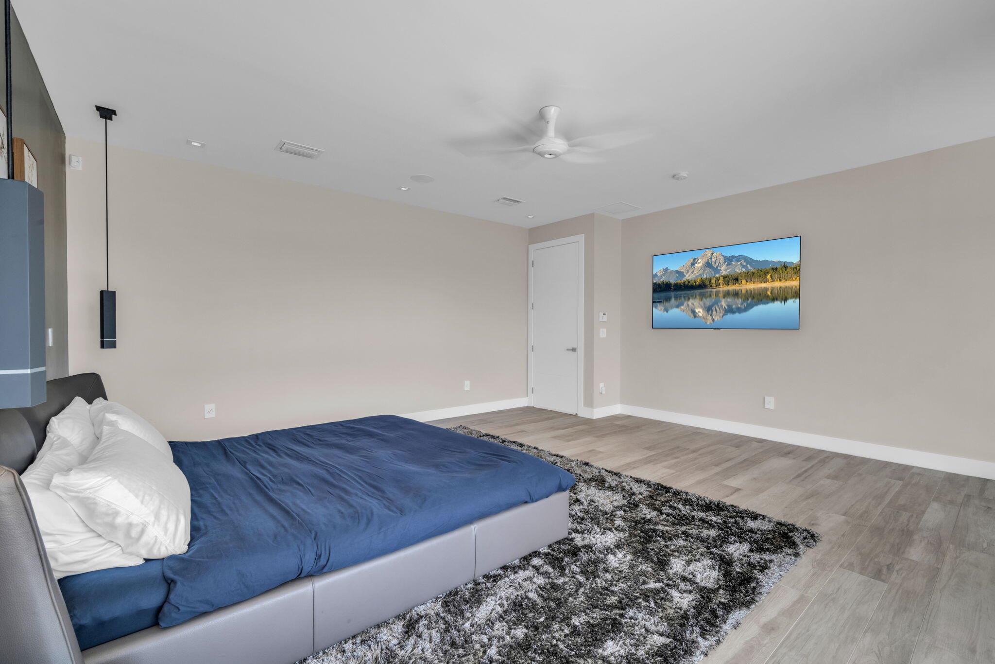 WESTON ESTATES - Residential