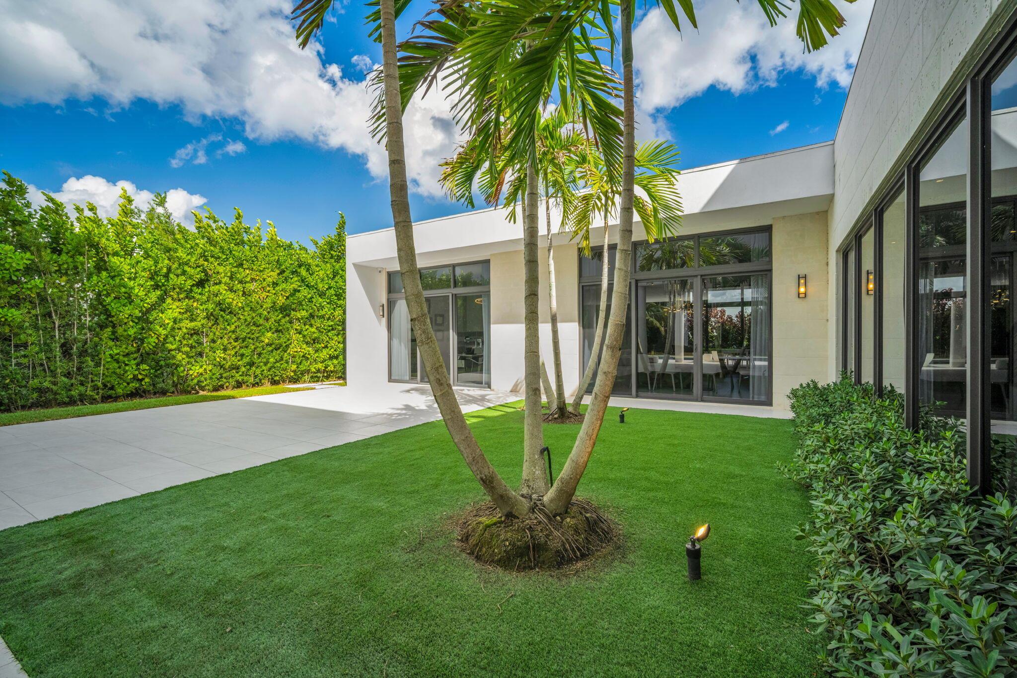 WESTON ESTATES - Residential