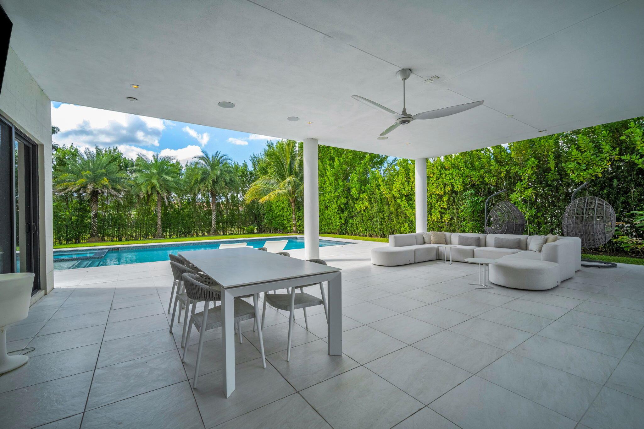 WESTON ESTATES - Residential