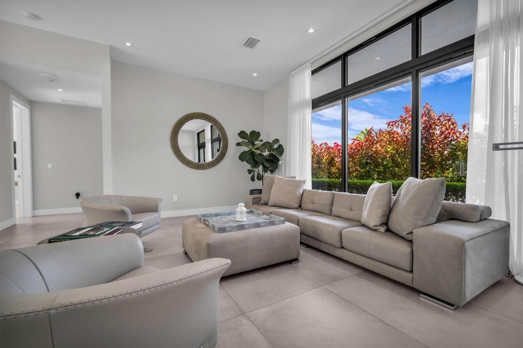 WESTON ESTATES - Residential