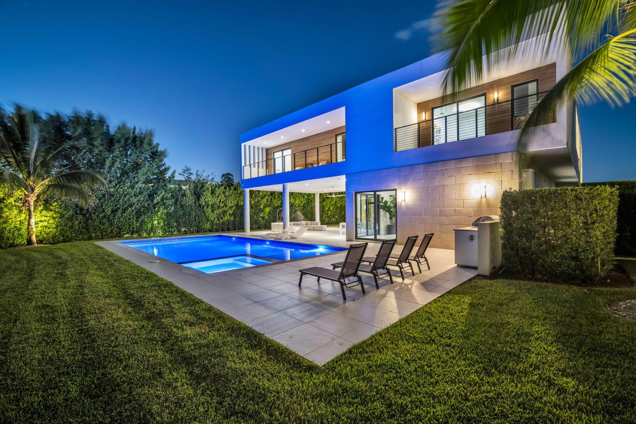 WESTON ESTATES - Residential