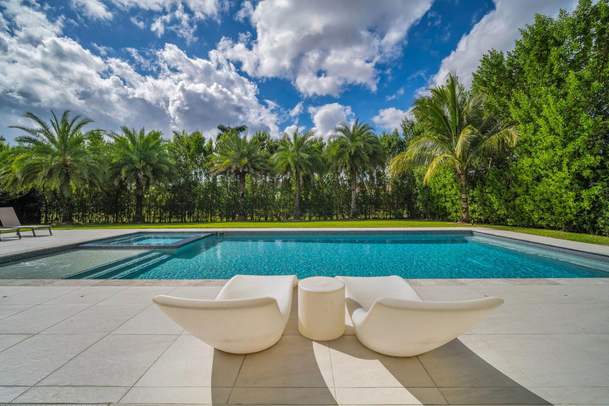 WESTON ESTATES - Residential