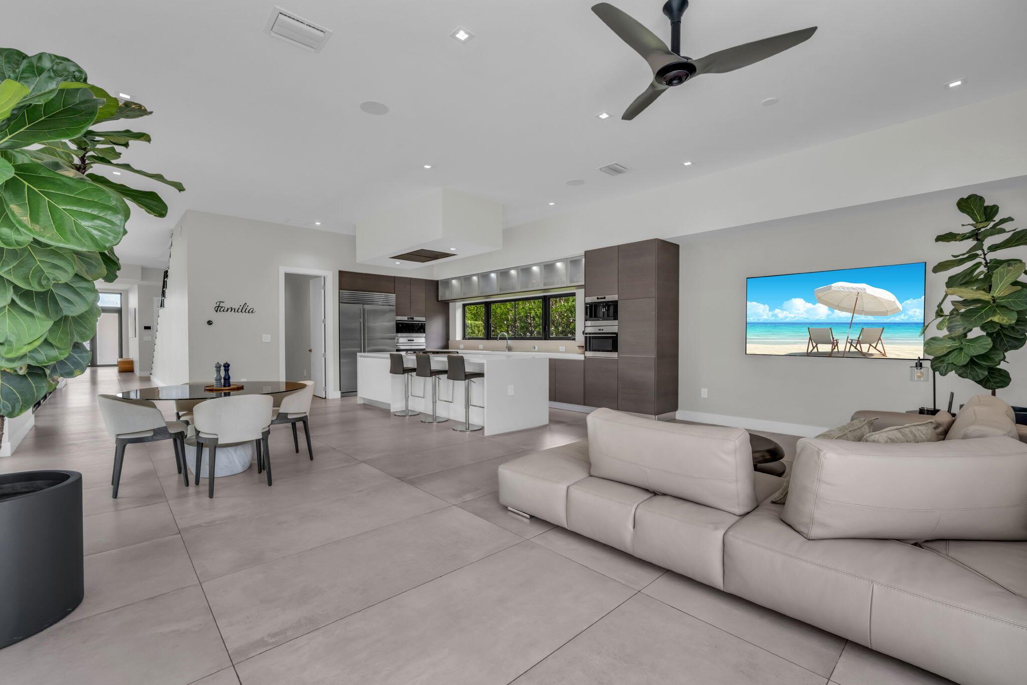 WESTON ESTATES - Residential