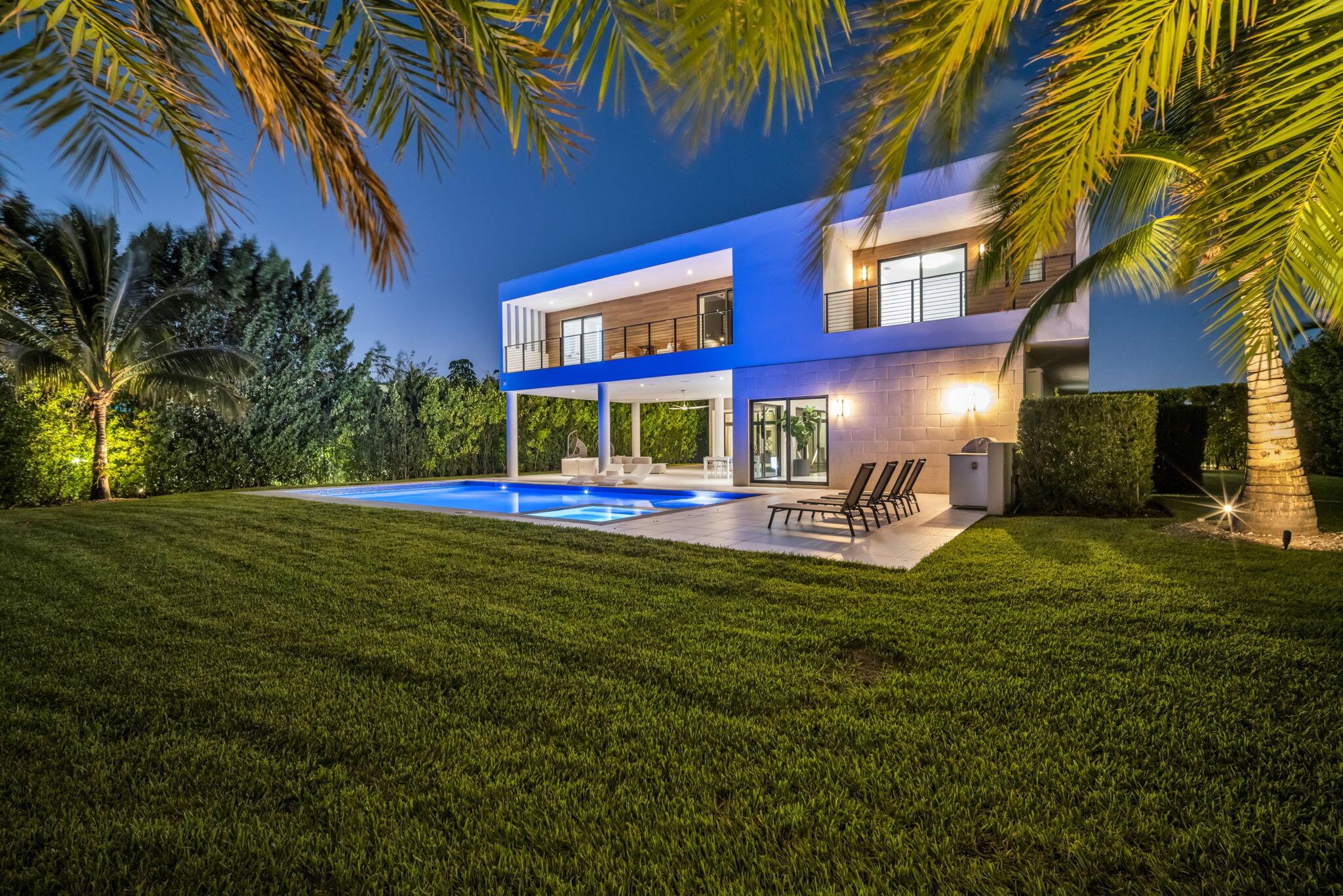 WESTON ESTATES - Residential