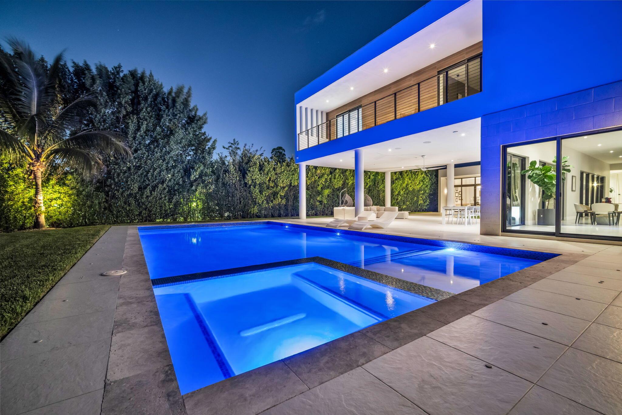 WESTON ESTATES - Residential