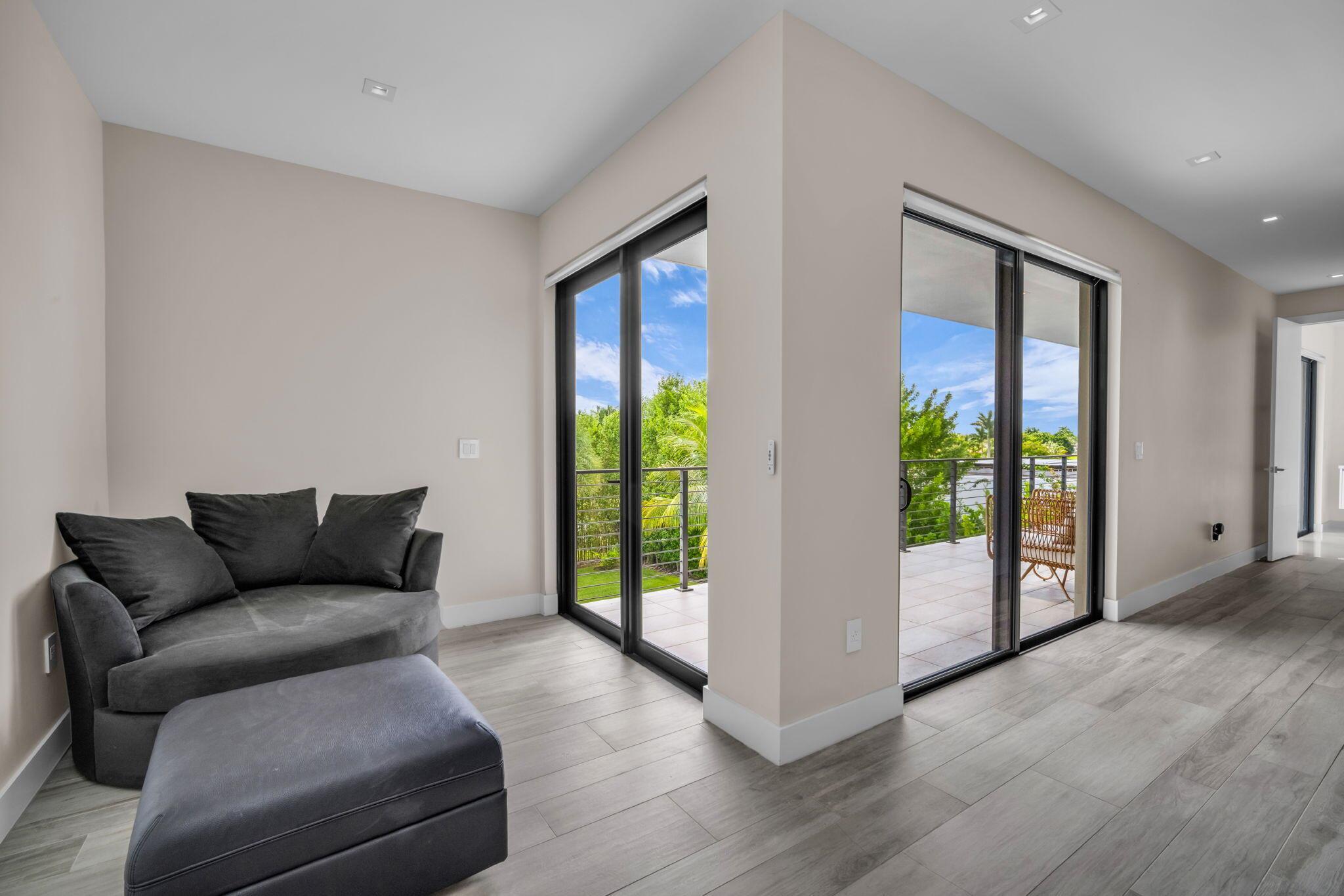 WESTON ESTATES - Residential