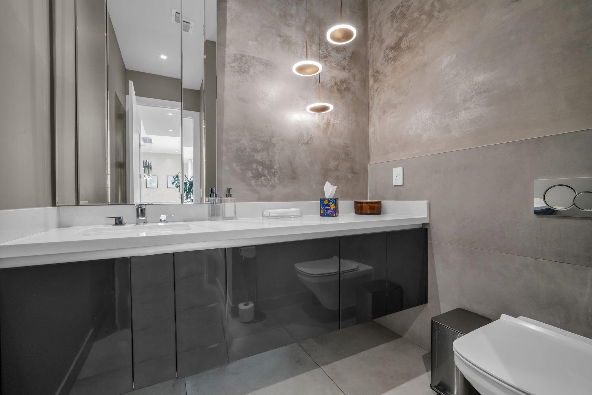 WESTON ESTATES - Residential