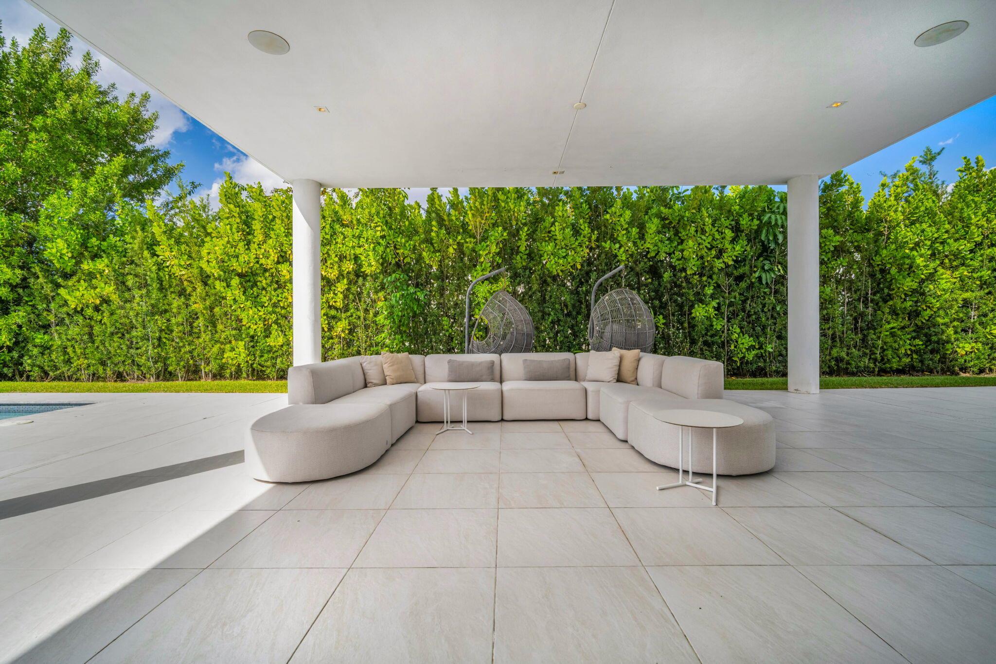 WESTON ESTATES - Residential