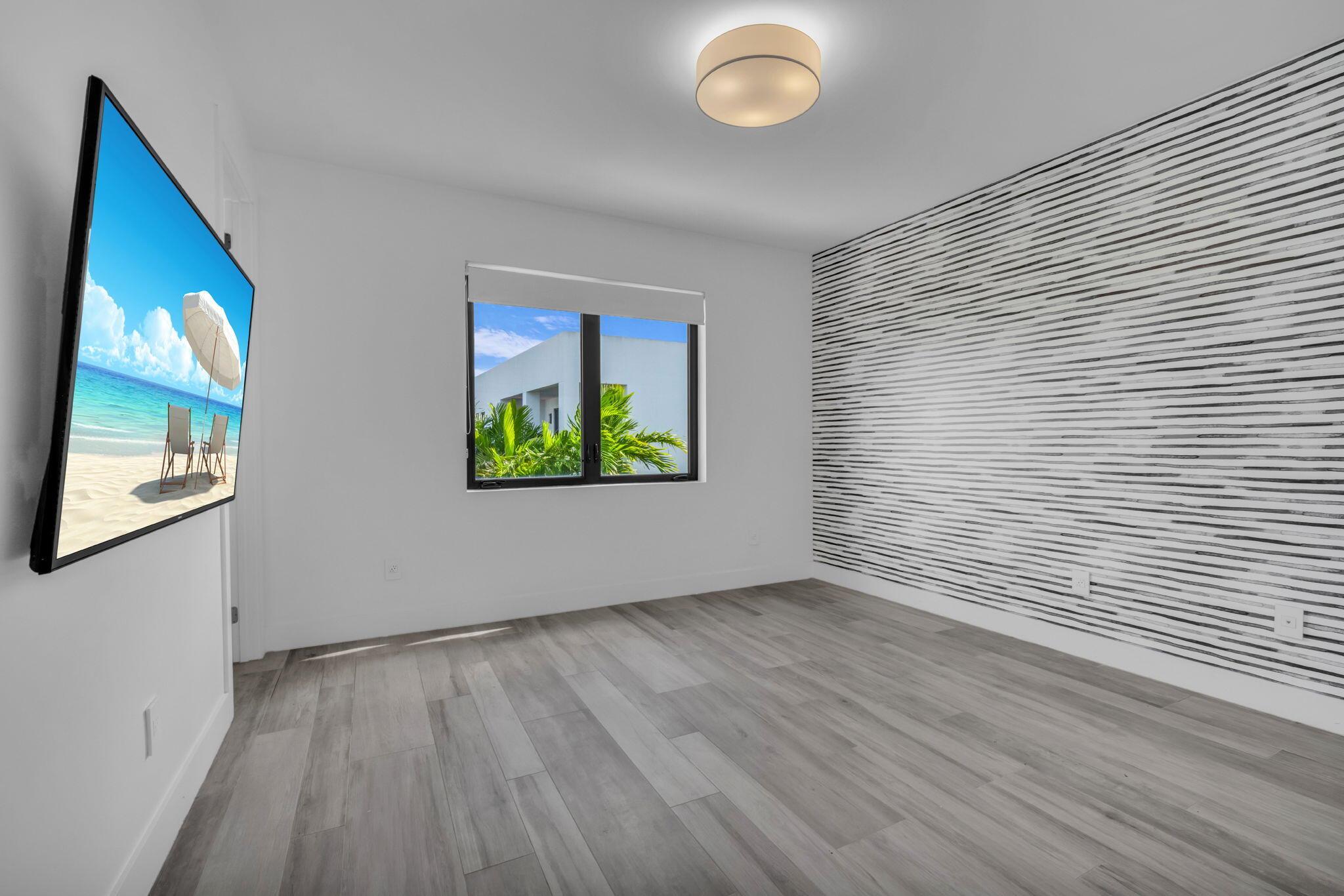 WESTON ESTATES - Residential