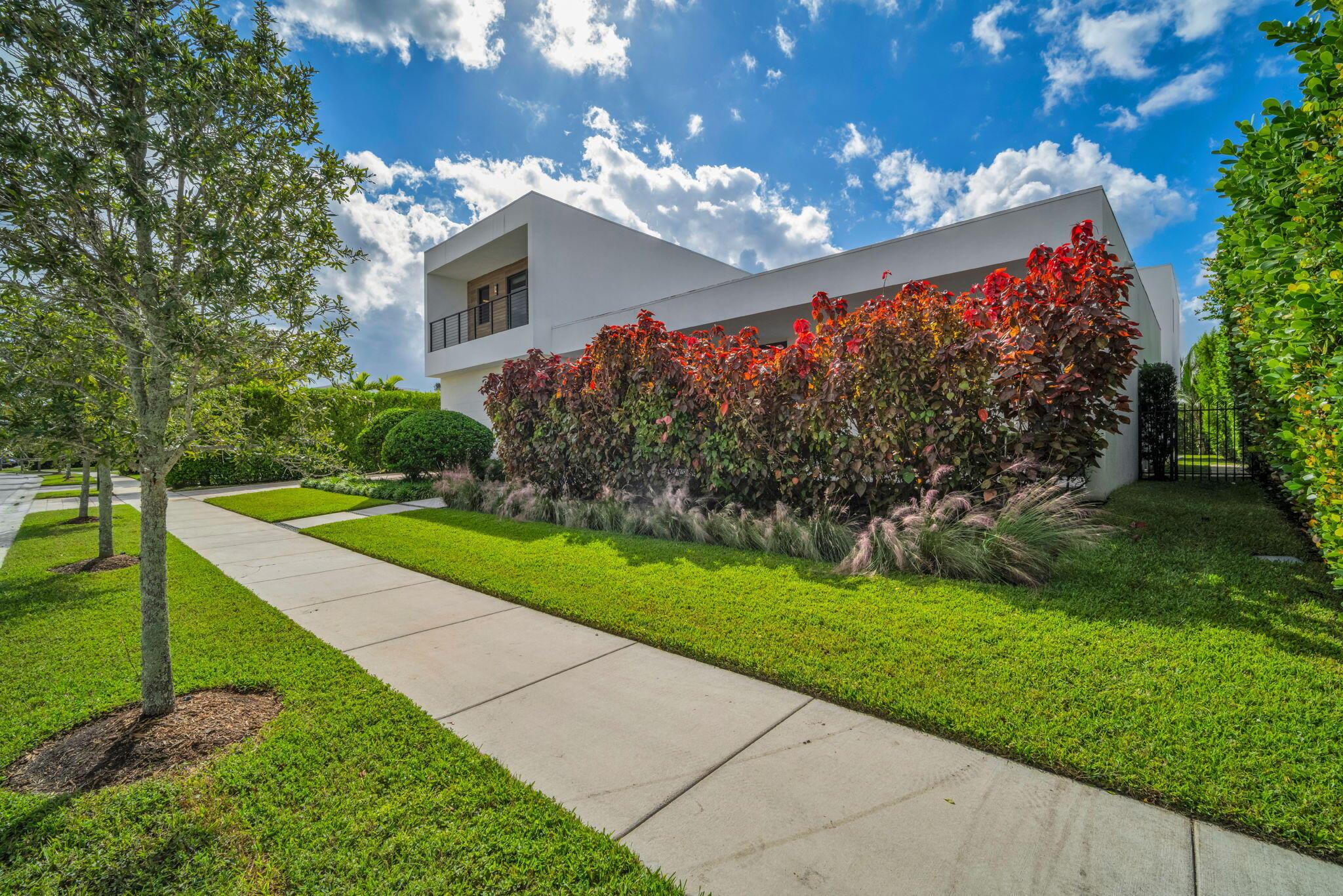 WESTON ESTATES - Residential