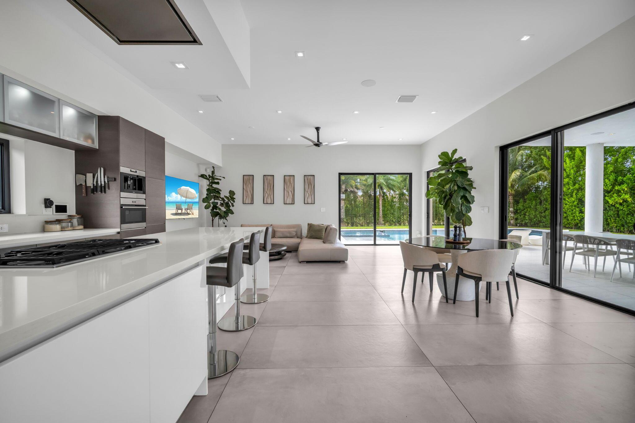 WESTON ESTATES - Residential