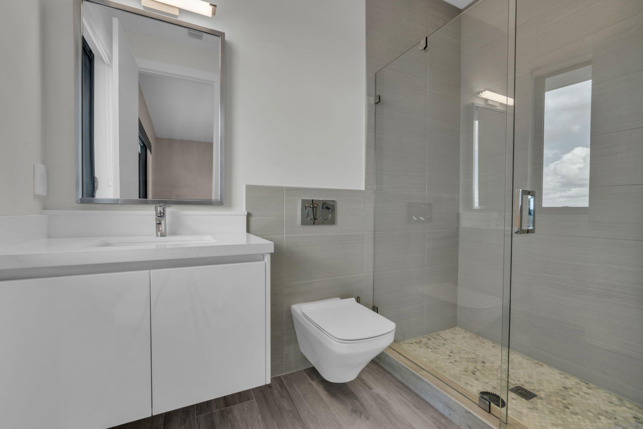 WESTON ESTATES - Residential