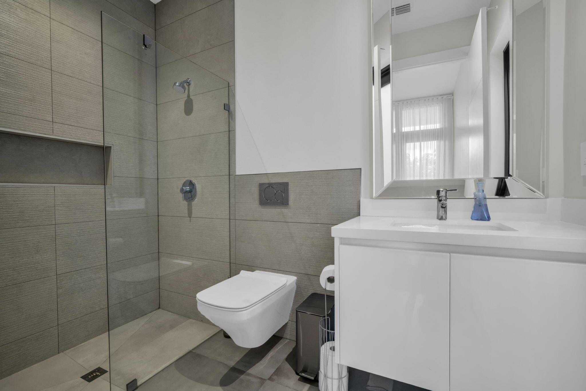 WESTON ESTATES - Residential