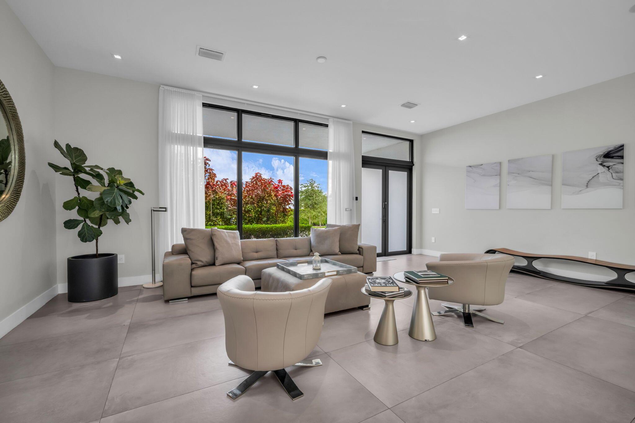 WESTON ESTATES - Residential