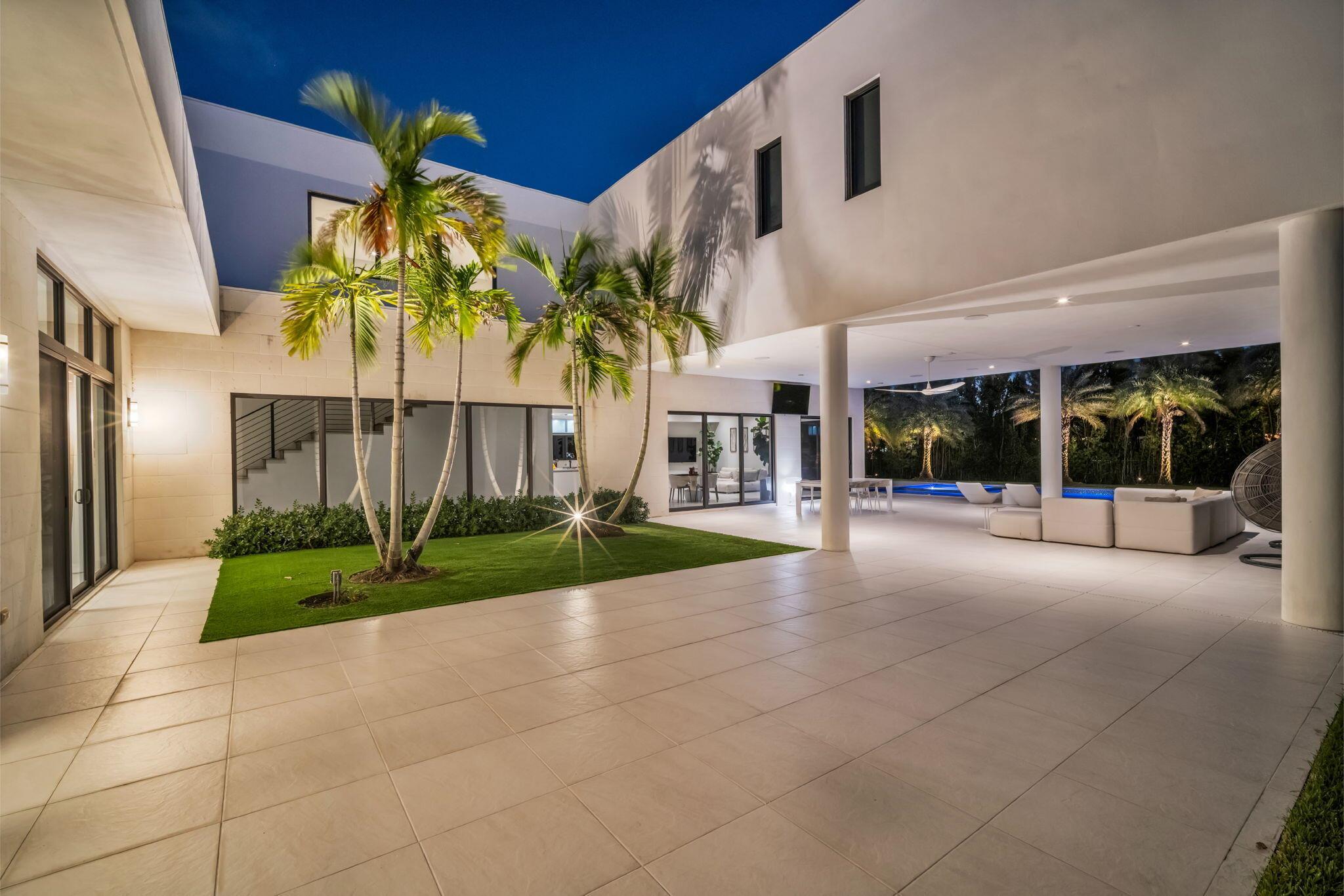 WESTON ESTATES - Residential