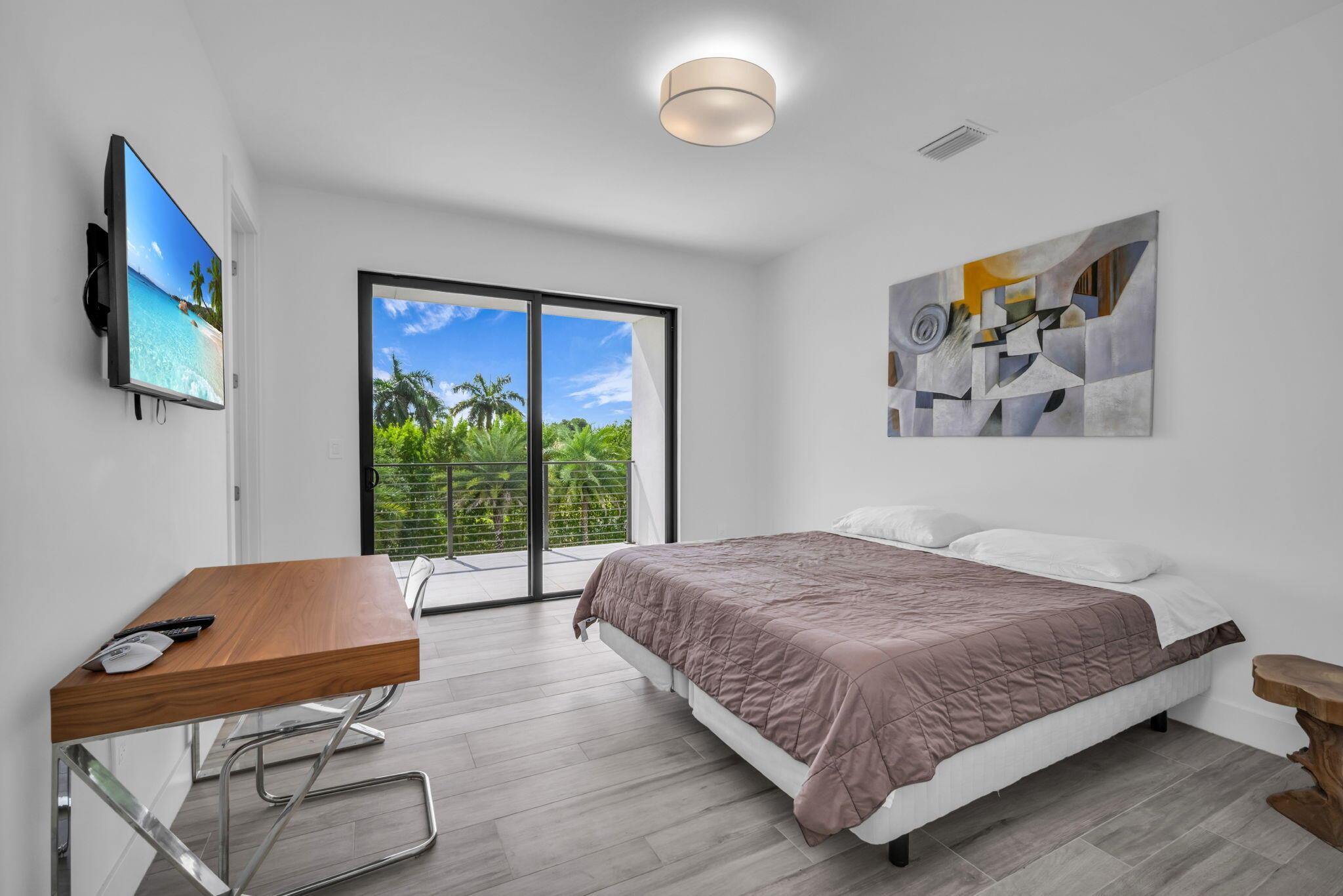 WESTON ESTATES - Residential