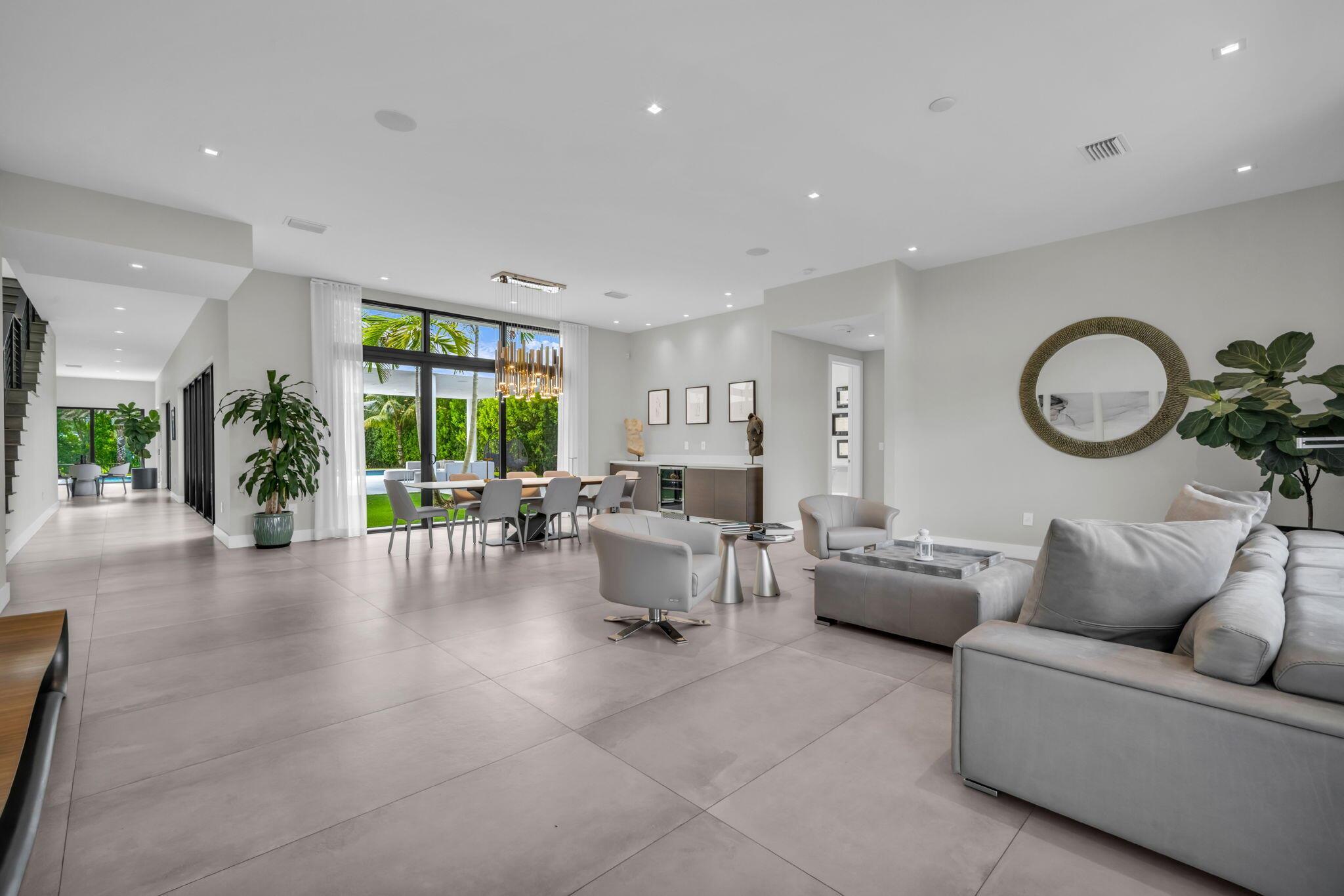 WESTON ESTATES - Residential