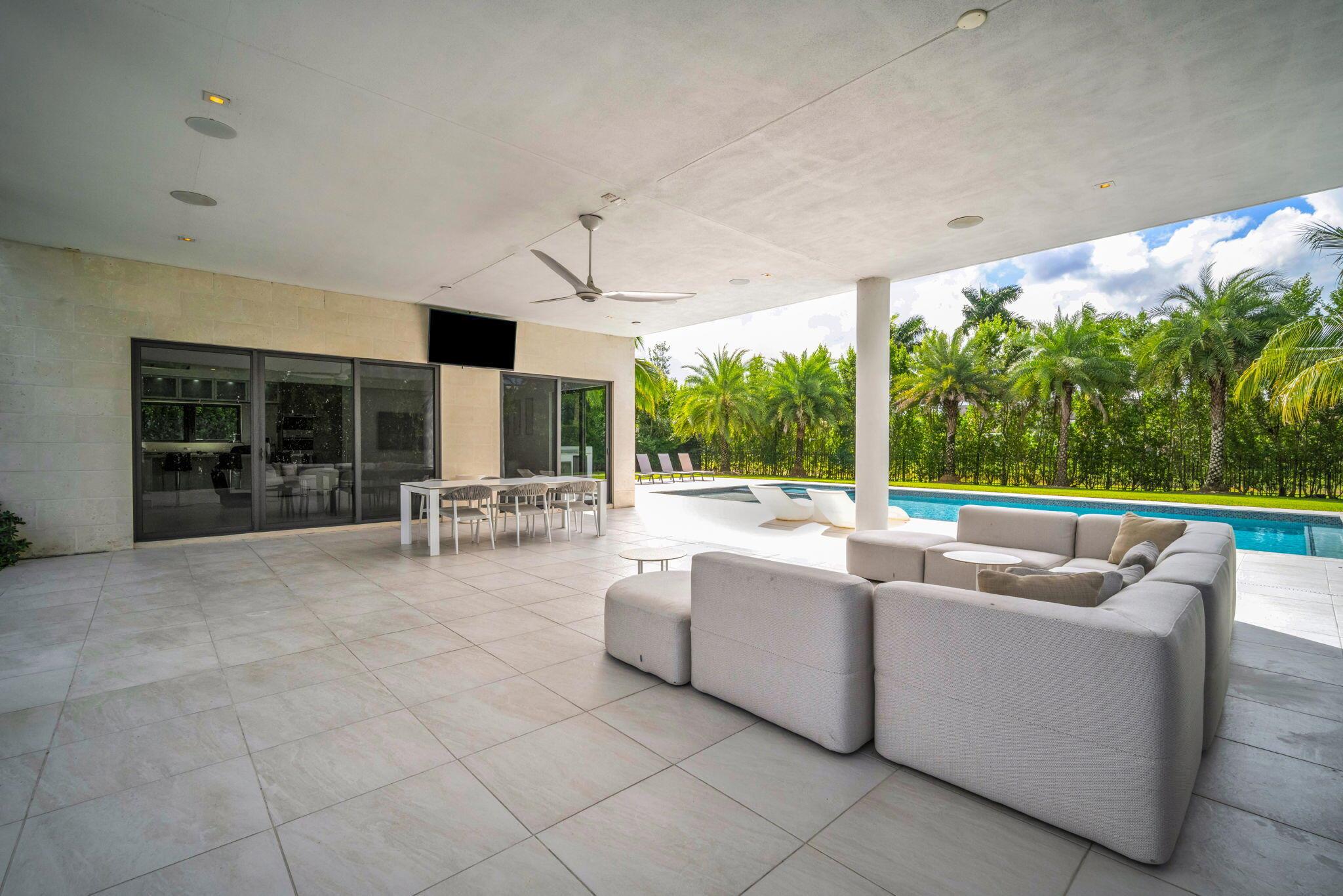 WESTON ESTATES - Residential