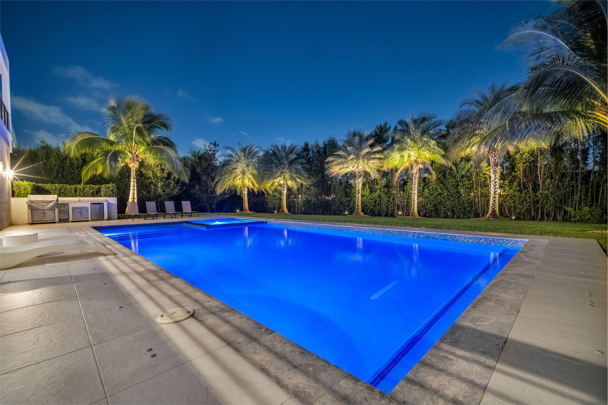 WESTON ESTATES - Residential