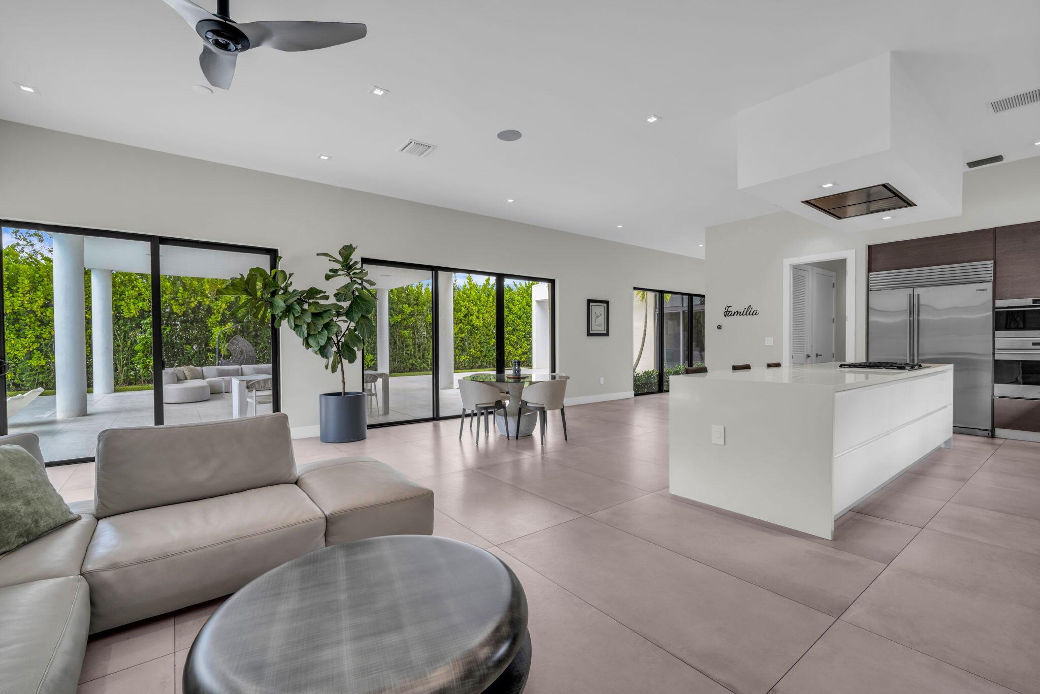 WESTON ESTATES - Residential