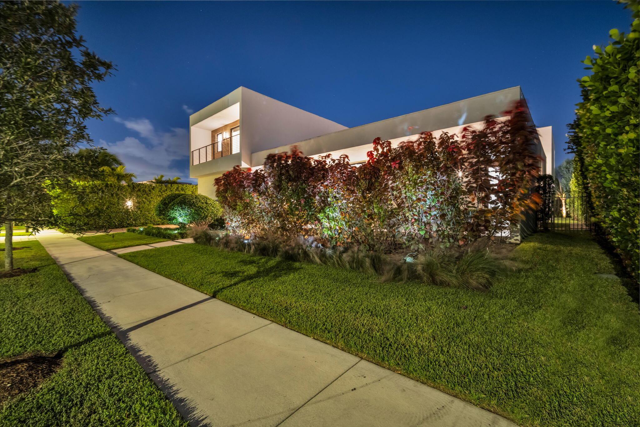 WESTON ESTATES - Residential