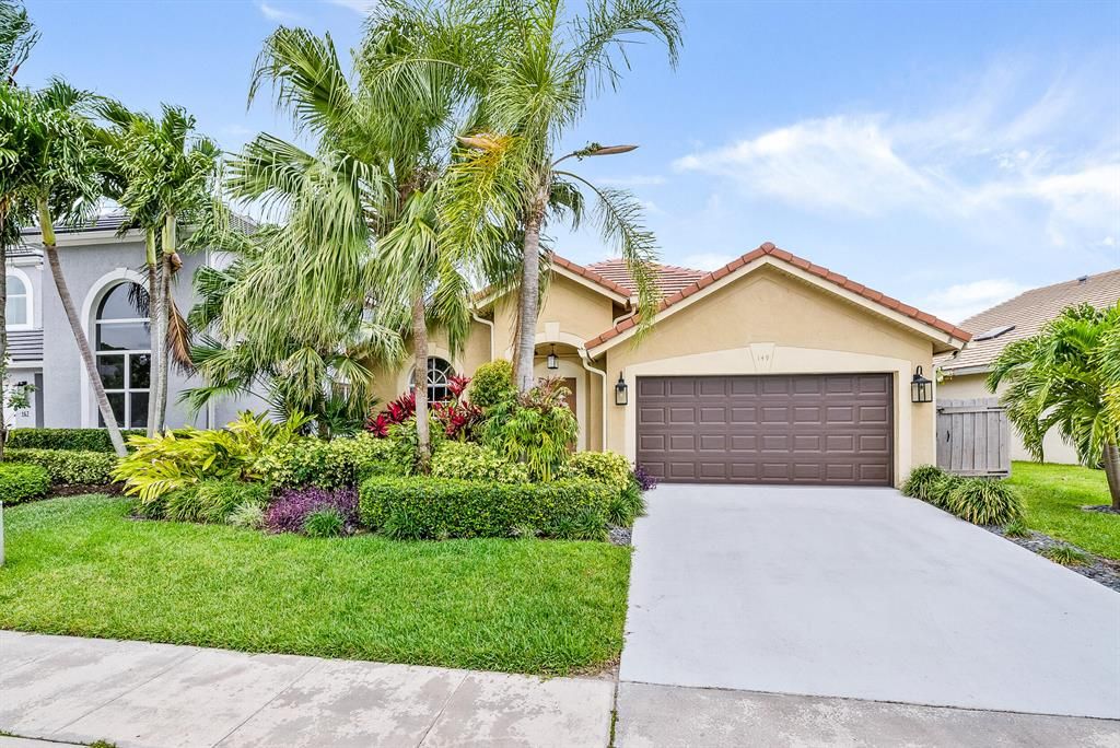 Photo of 149 Cypress Cove, Jupiter, FL 33458 (MLS # R10883455)