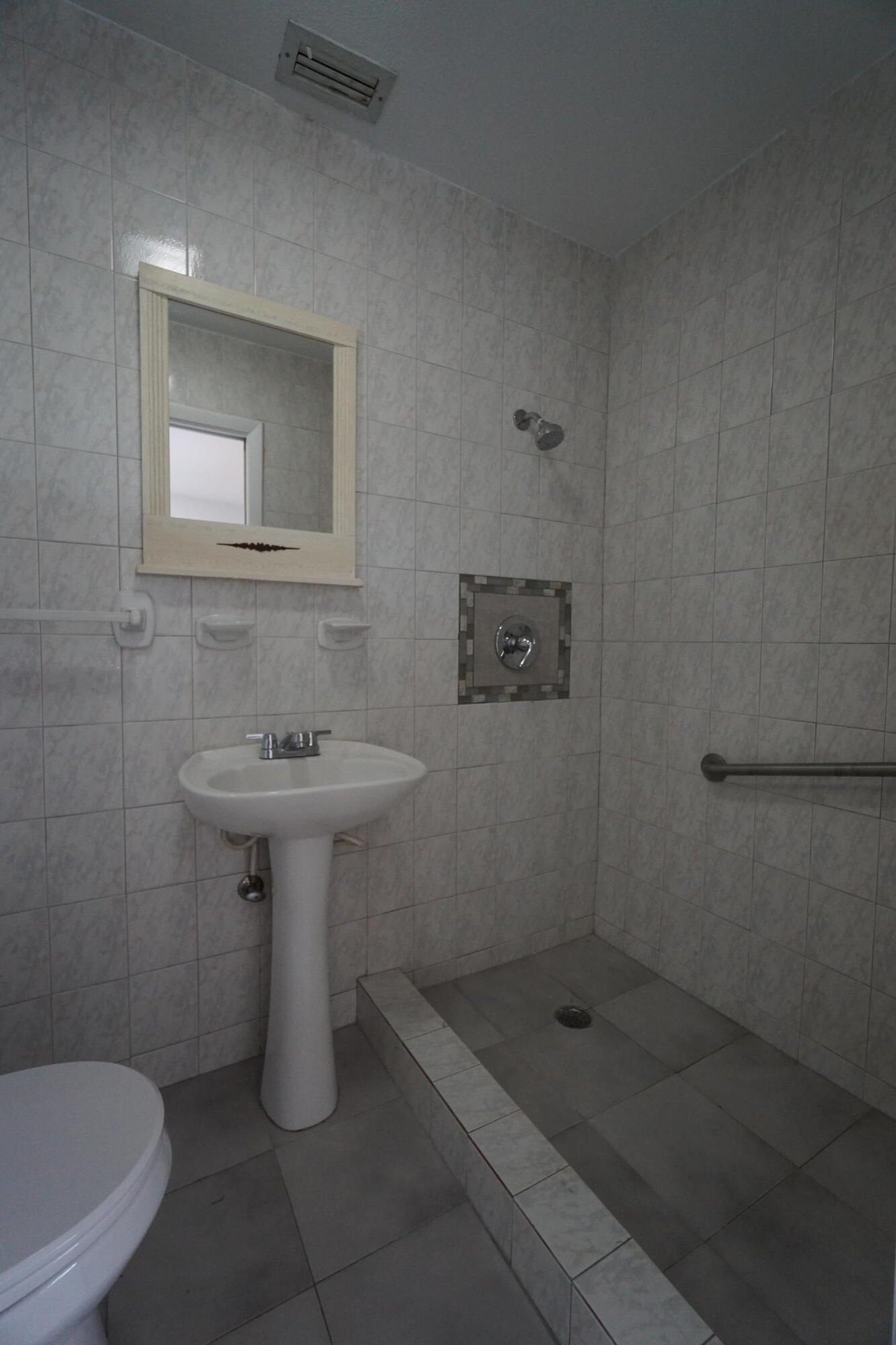 PALMLAND HOMES SOUTH NO 7 SEC B - Residential