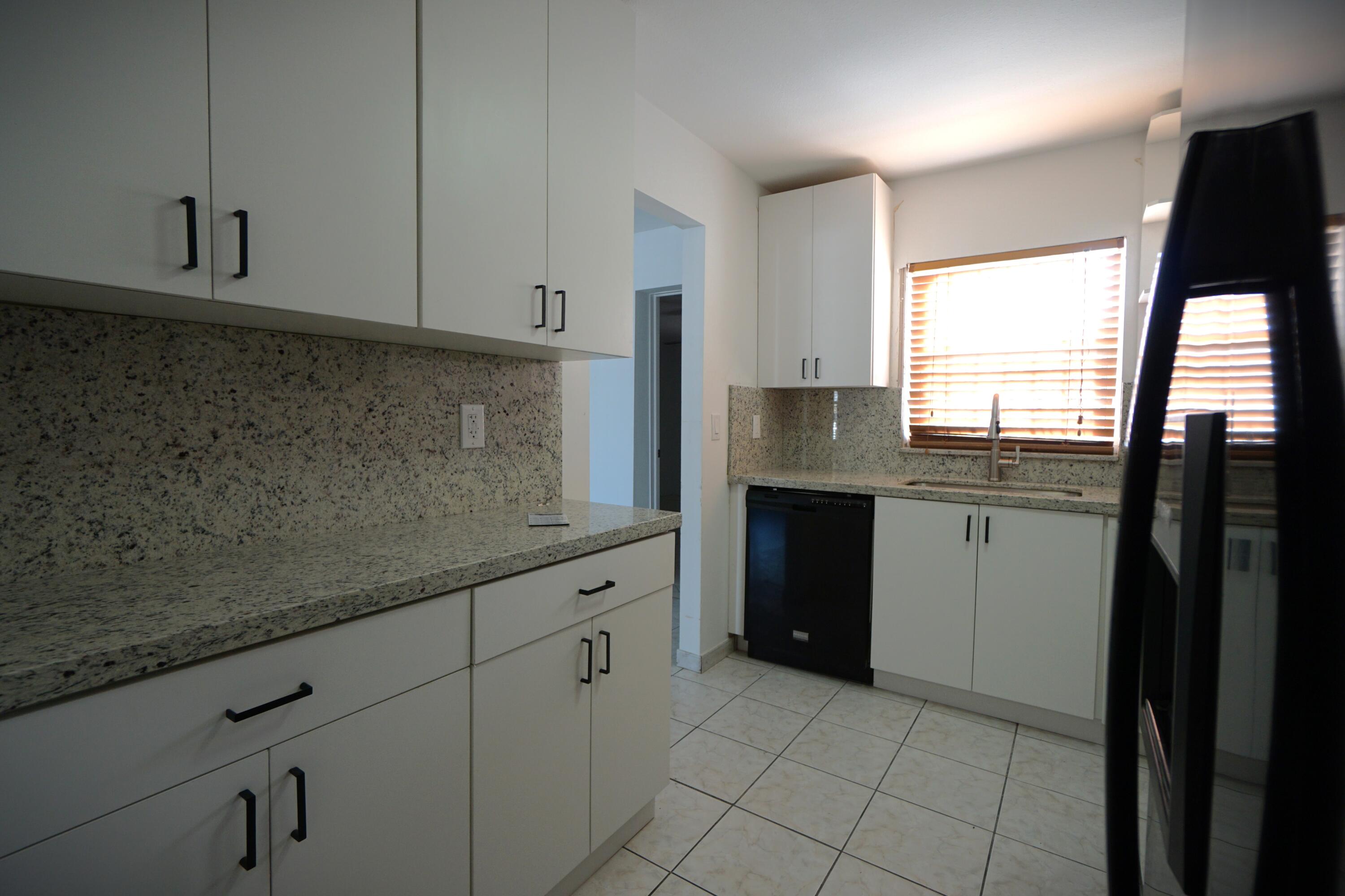 PALMLAND HOMES SOUTH NO 7 SEC B - Residential