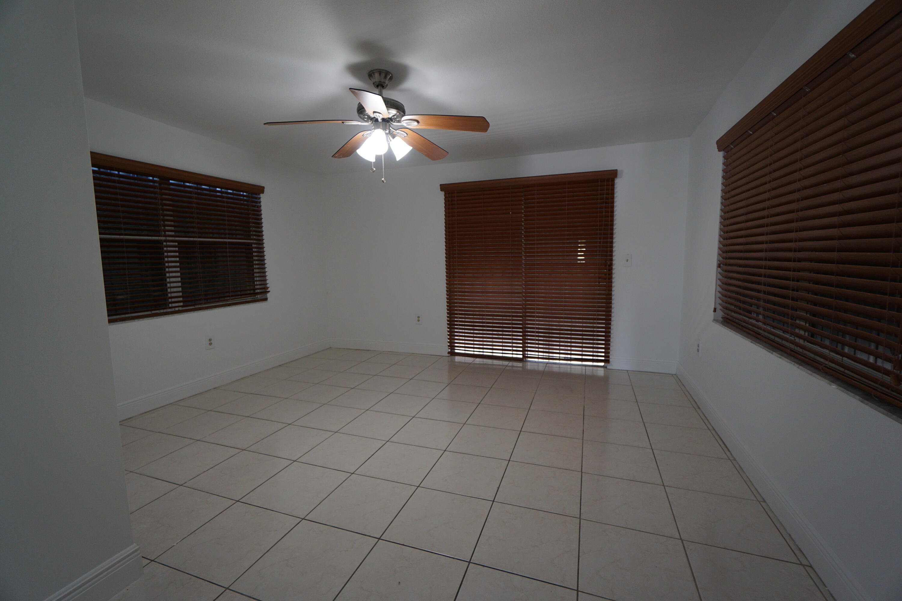 PALMLAND HOMES SOUTH NO 7 SEC B - Residential