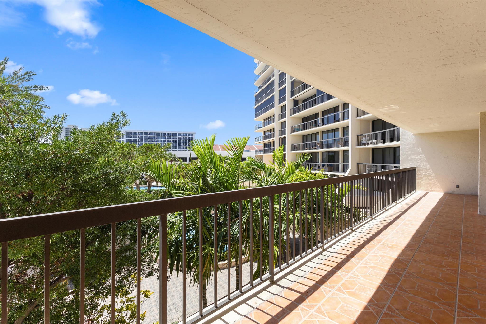 BRAEMAR ISLE CONDO - Residential Lease
