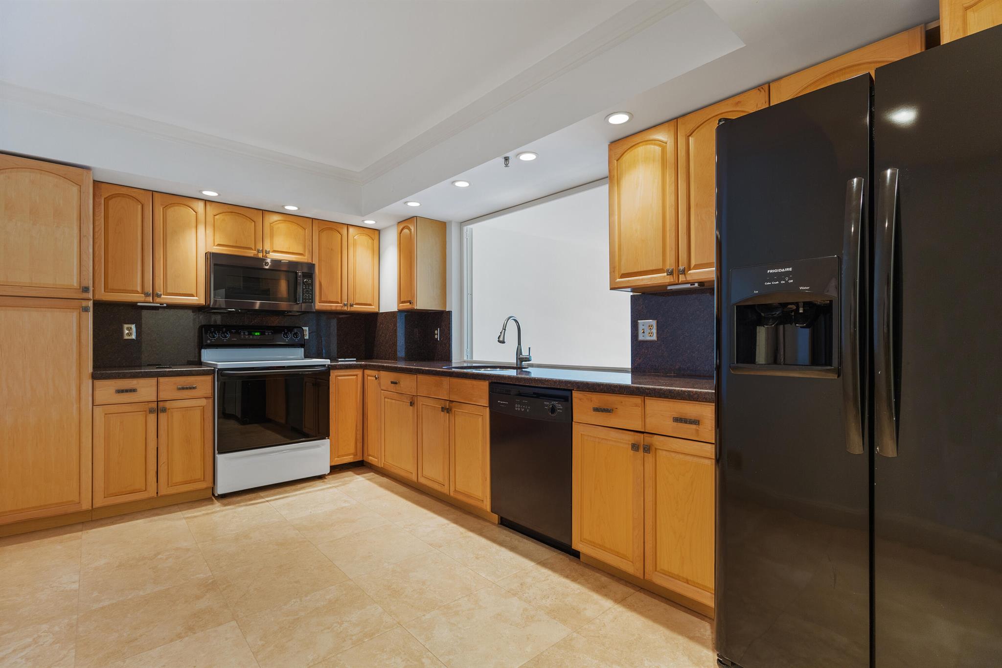 BRAEMAR ISLE CONDO - Residential Lease