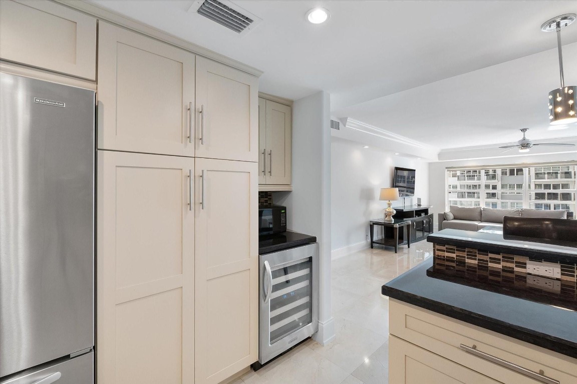 Regency Towers South - Residential