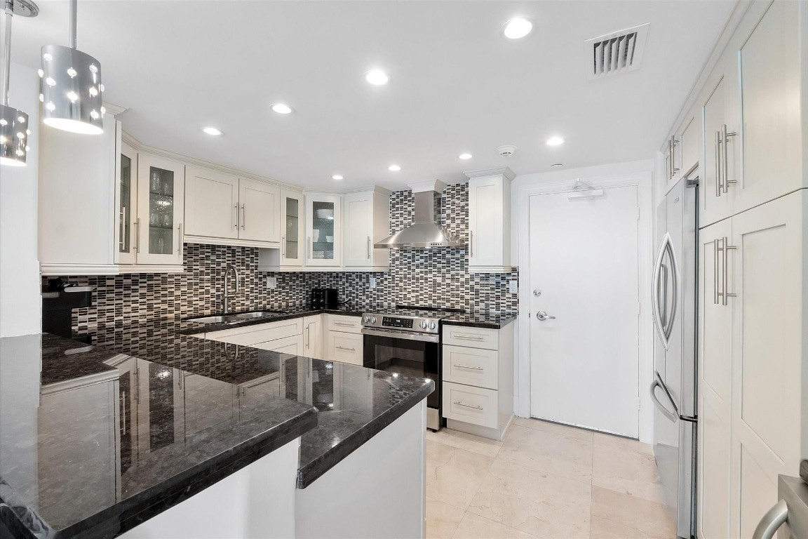 Regency Towers South - Residential