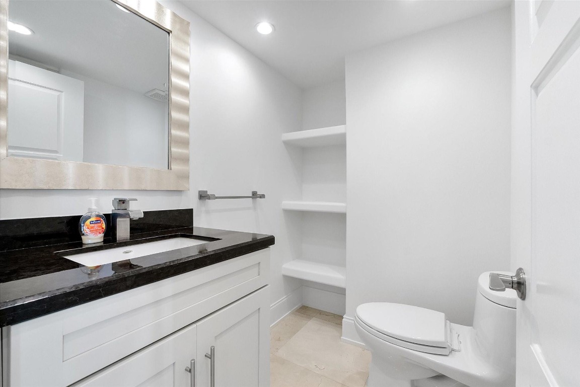 Regency Towers South - Residential