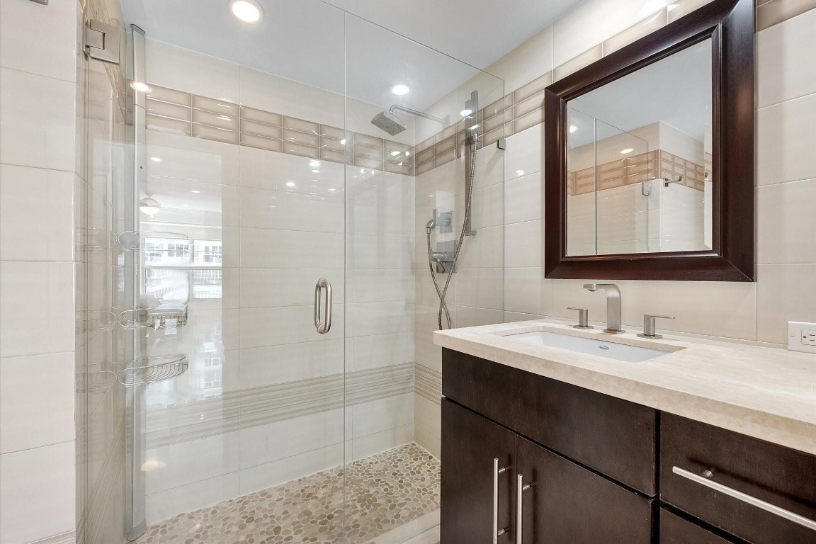 Regency Towers South - Residential