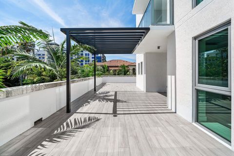 Tiny photo for 475 E Royal Palm Road #206, Boca Raton, FL 33432 (MLS # B26048555)