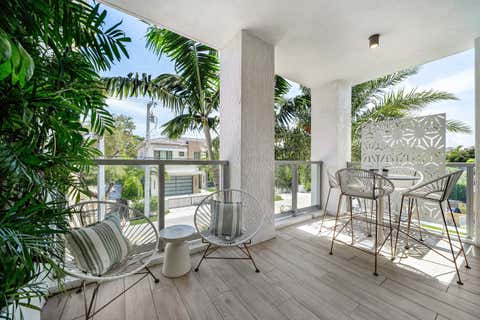 Tiny photo for 475 E Royal Palm Road #206, Boca Raton, FL 33432 (MLS # B26048555)