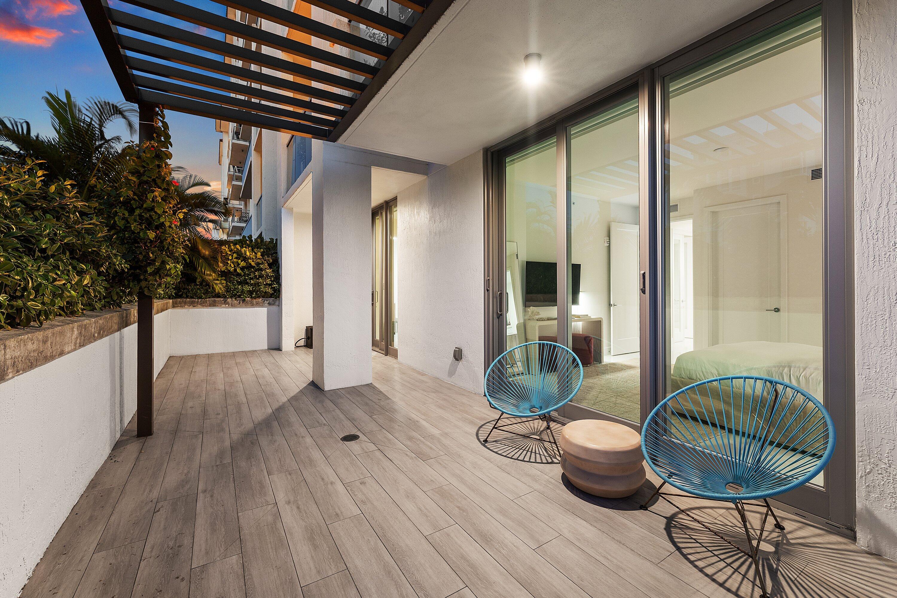 475 E Royal Palm Road 206