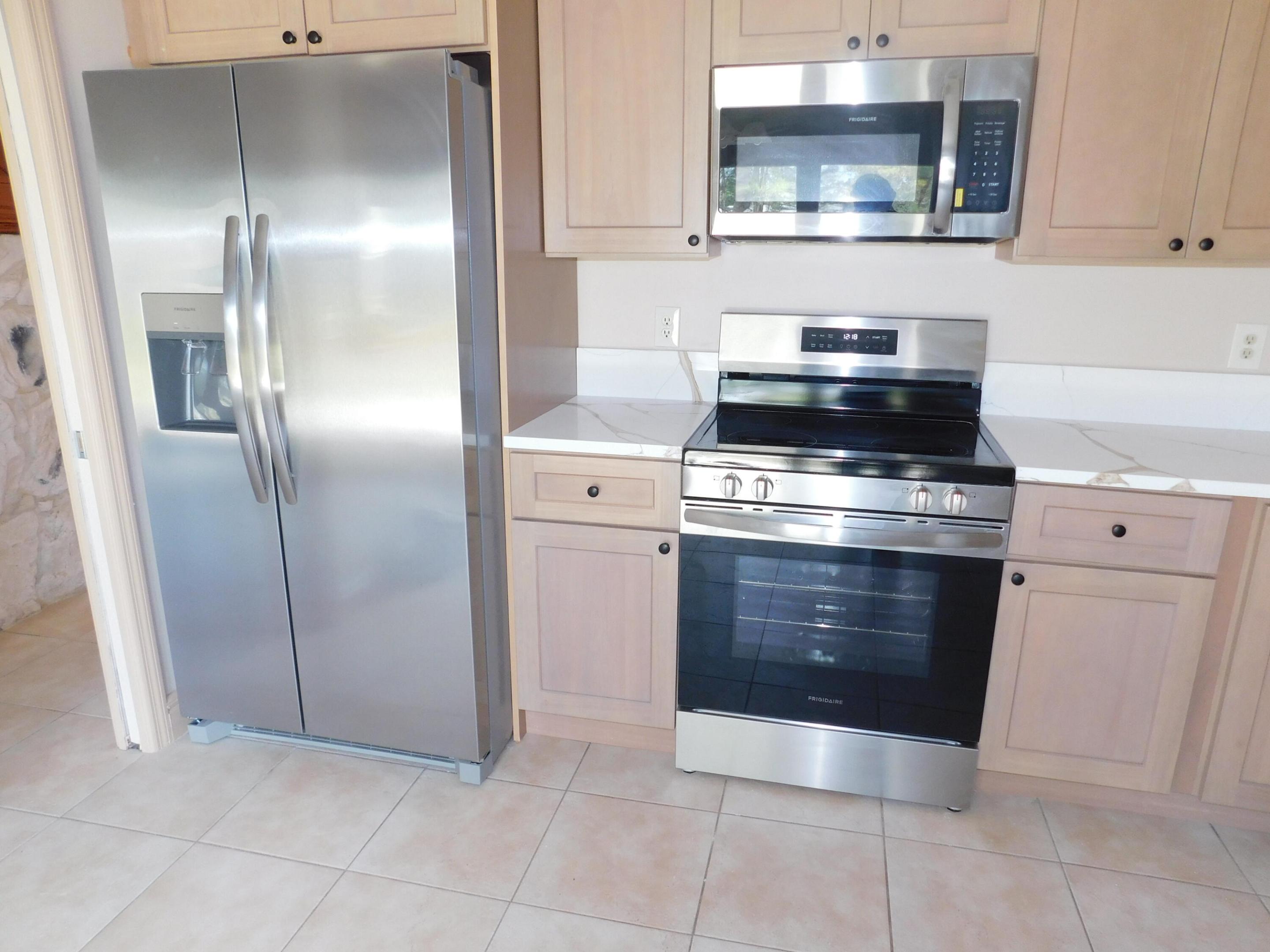 ACREAGE - Residential Lease