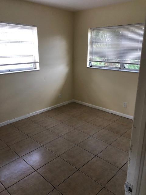 LAKE WORTH TOWN OF ADD 1 - Residential Lease